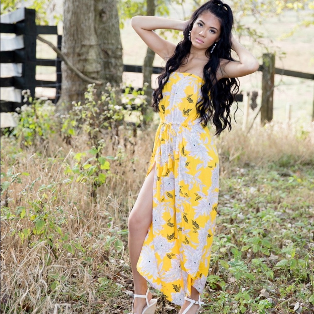 Yellow romper - Picture 2 of 2
